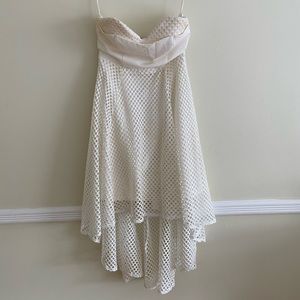 White Sleeveless Dress